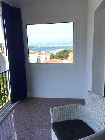Bel Appartement vue Mer Roses